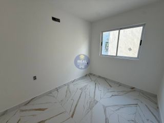 CASA DUPLEX COM 3 QTOS, SENDO 1 SUÍTE, EM BAIRRO NOVO/OLINDA!