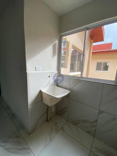 CASA PRIVÊ COM PLAYGROUND E 2 QTOS, EM PAU AMARELO!