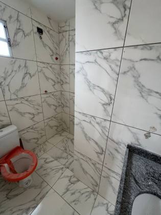 CASA PRIVÊ COM 3 QTOS, SENDO 1 SUÍTE, PERTO DA AV. NO JANGA!