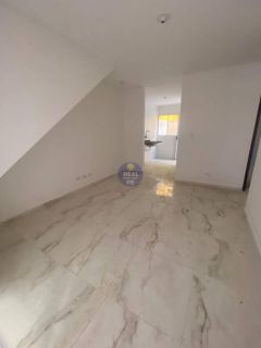 CASA PRIVÊ COM 2 QTOS, PERTO DA AV. NO JANGA!