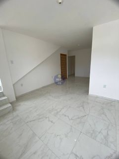CASA PRIVÊ COM 3 QTOS, SENDO 2 SUÍTES, NO JANGA!