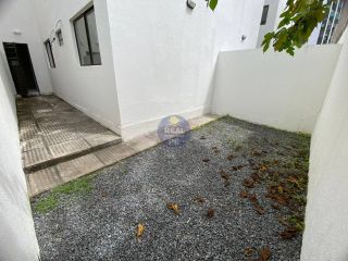 CASA PRIVÊ COM 3 QTOS, SENDO 2 SUÍTES, NO JANGA!