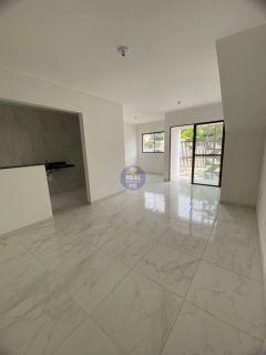 CASA PRIVÊ COM 3 QTOS, SENDO 2 SUÍTES, NO JANGA!