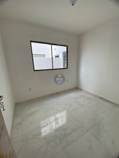 CASA PRIVÊ COM 3 QTOS, SENDO 2 SUÍTES, NO JANGA!