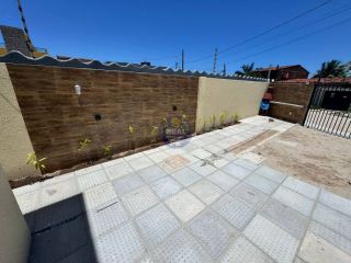 CASA PRIVÊ COM 3 QTOS, EM PAU AMARELO!