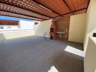 CASA PRIVÊ COM 2 QTOS, EM PAU AMARELO!