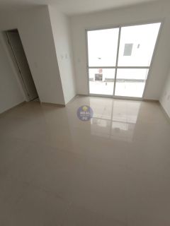 CASA TRIPLEX, 3 QTOS, SENDO 2 SUÍTES, NO JANGA!