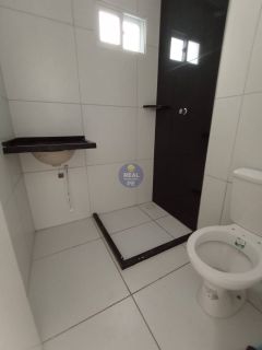 CASA TRIPLEX, 3 QTOS, SENDO 2 SUÍTES, NO JANGA!