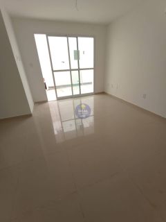 CASA TRIPLEX, 3 QTOS, SENDO 2 SUÍTES, NO JANGA!