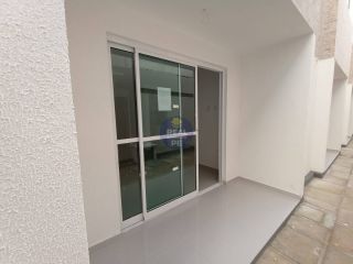 CASA TRIPLEX, 3 QTOS, SENDO 2 SUÍTES, NO JANGA!