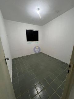 CASA COM 3 QTOS, ÓTIMA LOCALIZAÇÃO EM NOSSA SRA. DO Ó!