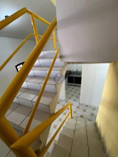 CASA DUPLEX COM 3 QTOS, NO JANGA!