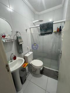 Casa com 03 quartos e 02 suítes no bairro de Pau Amarelo em Paulista