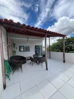 Casa com 03 quartos e 02 suítes no bairro de Pau Amarelo em Paulista