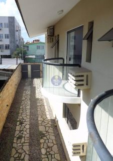 Casa Para Vender com 06 quartos, 04 suítes no bairro do Janga em Paulista