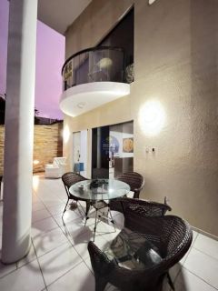 Casa Para Vender com 06 quartos, 04 suítes no bairro do Janga em Paulista