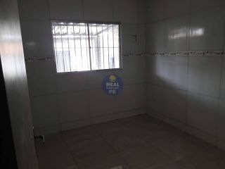 CASA SOLTA EM ÓTIMA LOCALIZAÇÃO, EM PAU AMARELO!