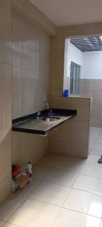 CASA PRIVÊ COM 3 QUARTOS EM PAU AMARELO!