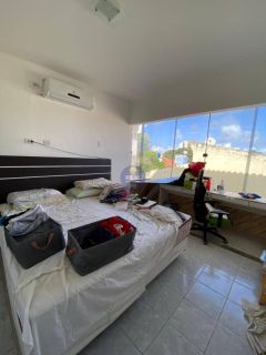 CASA DUPLEX, 2 SUÍTES, EM ÓTIMA LOCALIZAÇÃO NO JANGA