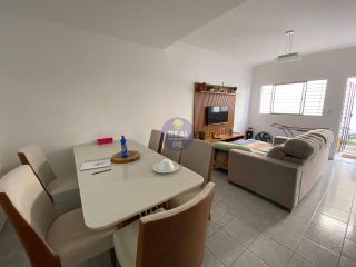 CASA DUPLEX, 2 SUÍTES, EM ÓTIMA LOCALIZAÇÃO NO JANGA