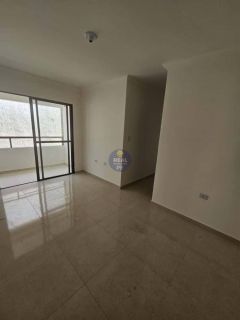 CASA PRIVÊ COM 3 QUARTOS, SENDO 1 SUÍTE, EM PAU AMARELO!