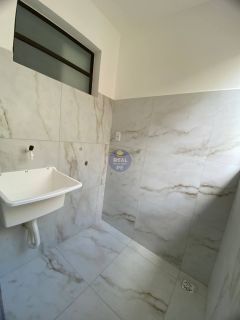 CASA PRIVÊ EM RUA CALÇADA E COM SUÍTE, NO JANGA!