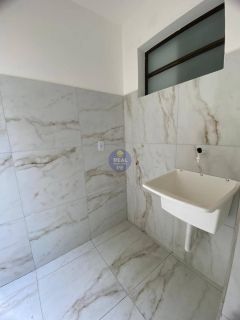 CASA PRIVÊ EM RUA CALÇADA E COM SUÍTE, NO JANGA!