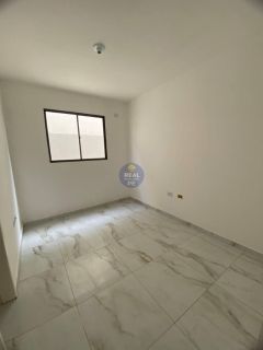 CASA PRIVÊ EM RUA CALÇADA E COM SUÍTE, NO JANGA!