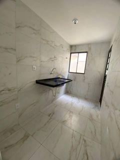 CASA PRIVÊ EM RUA CALÇADA E COM SUÍTE, NO JANGA!