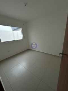 CASA PRIVÊ COM 60M², EM RUA CALÇADA EM PAU AMARELO!