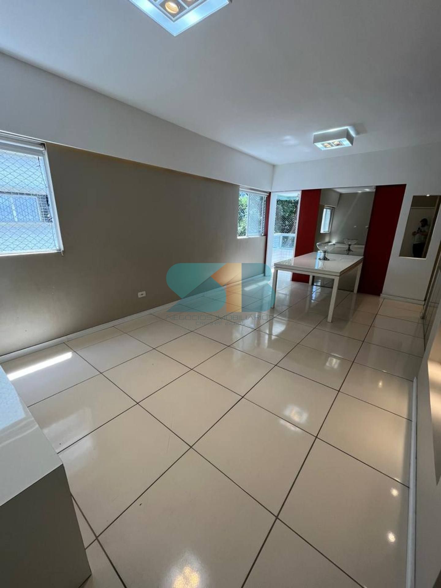 Apartamento Para Alugar com 3 quartos 1 suíte no bairro do Espinheiro