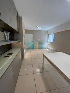 Apartamento Para Alugar com 3 quartos 1 suíte no bairro do Espinheiro