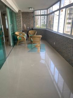 Apartamento Para Vender com 3 quartos 1 suítes no bairro Boa Viagem em Recife