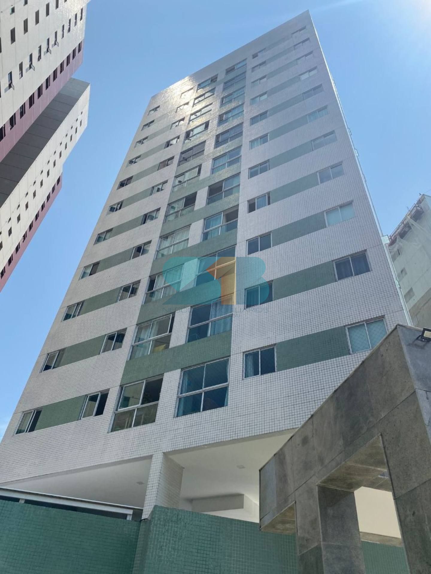 Apartamento Para Alugar com 2 quartos 1 suítes no bairro do Espinheiro