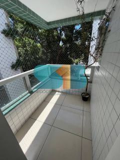 Apartamento Para Vender com 3 quartos 1 suíte no bairro Espinheiro em Recife