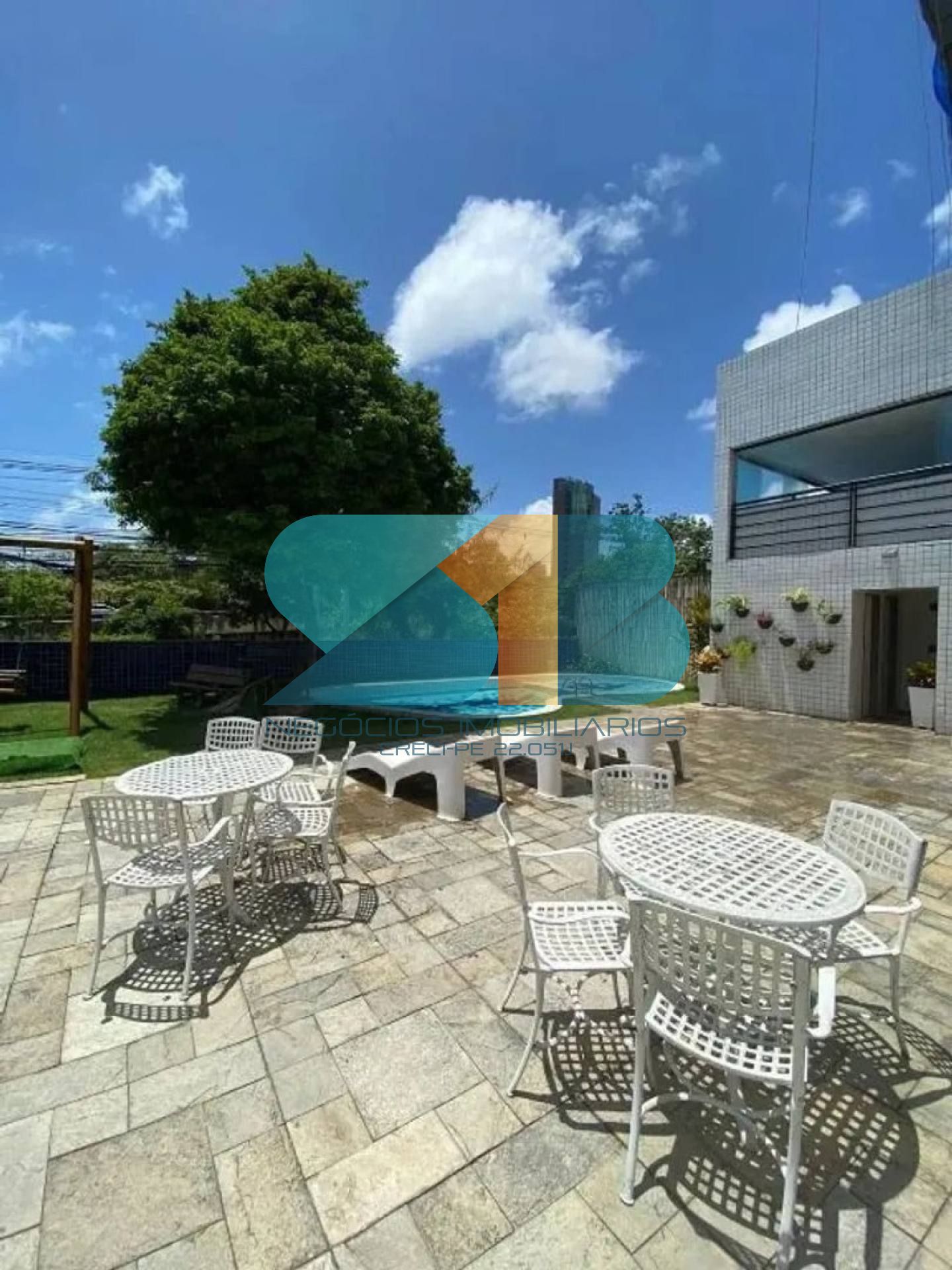 Apartamento Para Vender com 3 quartos 1 suíte no bairro do Espinheiro em Recife