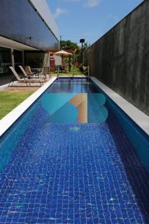 Excelente apartamento no Torreão com 2 quartos sendo uma suíte e varanda