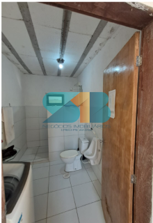 Excelente Casa em Aldeia com 03 quartos com piscina .