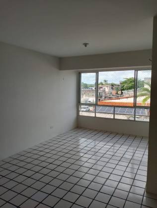 Excelente apartamento na Várzea - PRONTO PRA MORAR