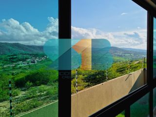 Apartamento em Condomínio Alto Padrão com Vista Livre