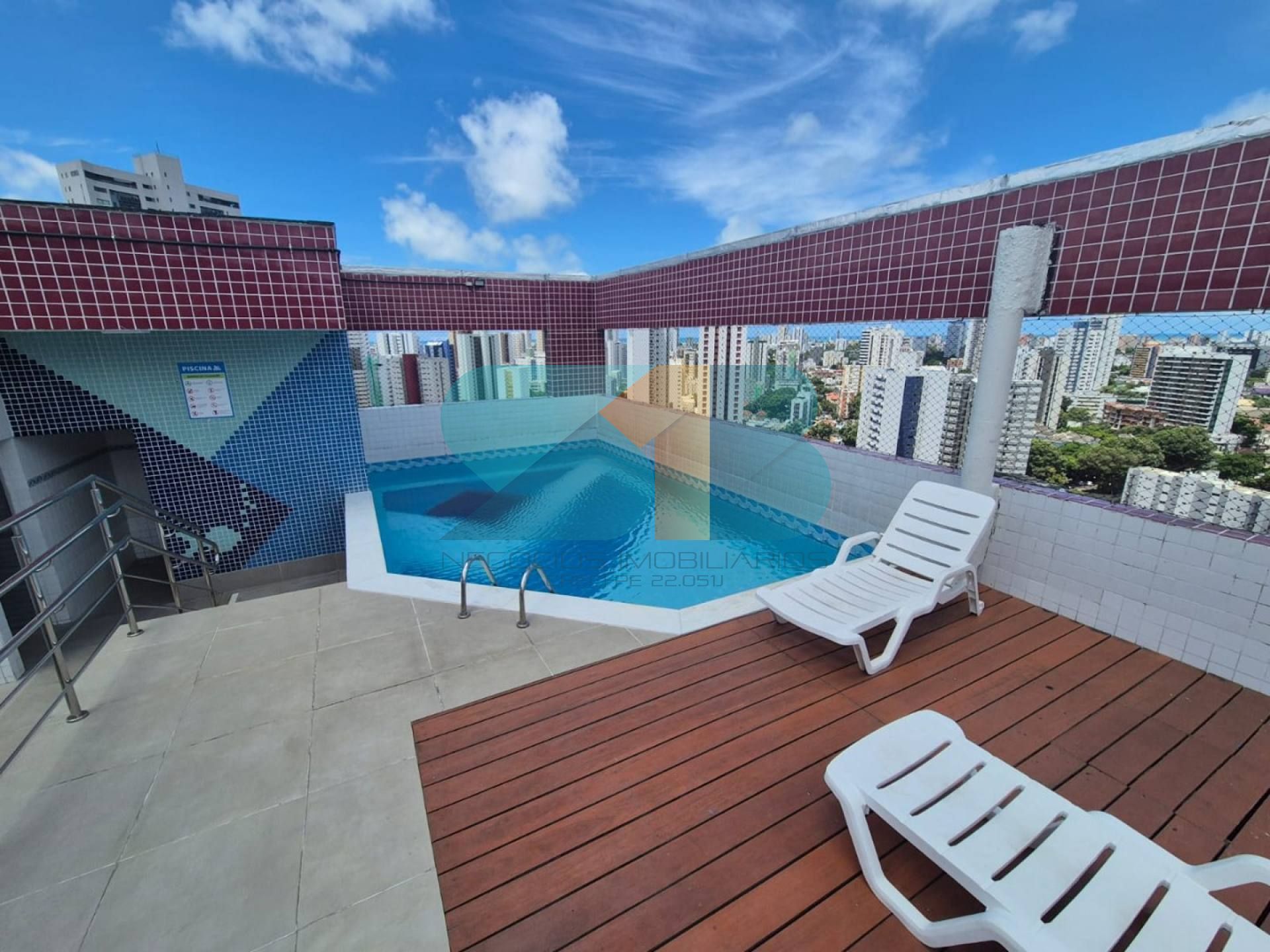 Apartamento a Venda nas Graças | 3 Quartos sendo 1 suíte | Recife  \ 2 vagas de garagens