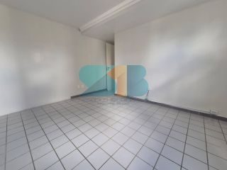 Apartamento a Venda nas Graças | 3 Quartos sendo 1 suíte | Recife  \ 2 vagas de garagens