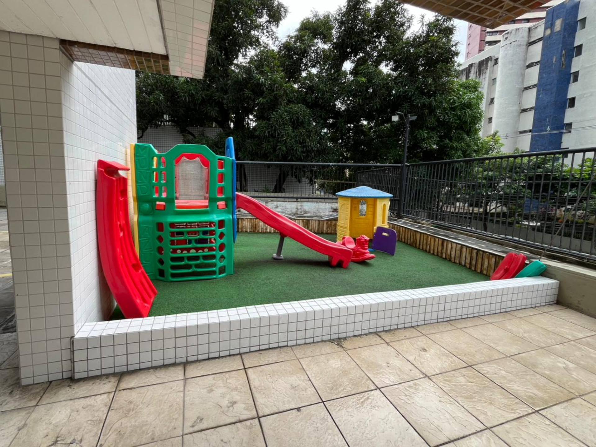 APARTAMENTO  A VENDA , - 4 Quartos, 2 Vagas de garagem, Av Agamenon Magalhaes