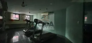 MORE À PASSOS DA PRAIA NUM QG COM EXCELENTE ÁREA DE LAZER