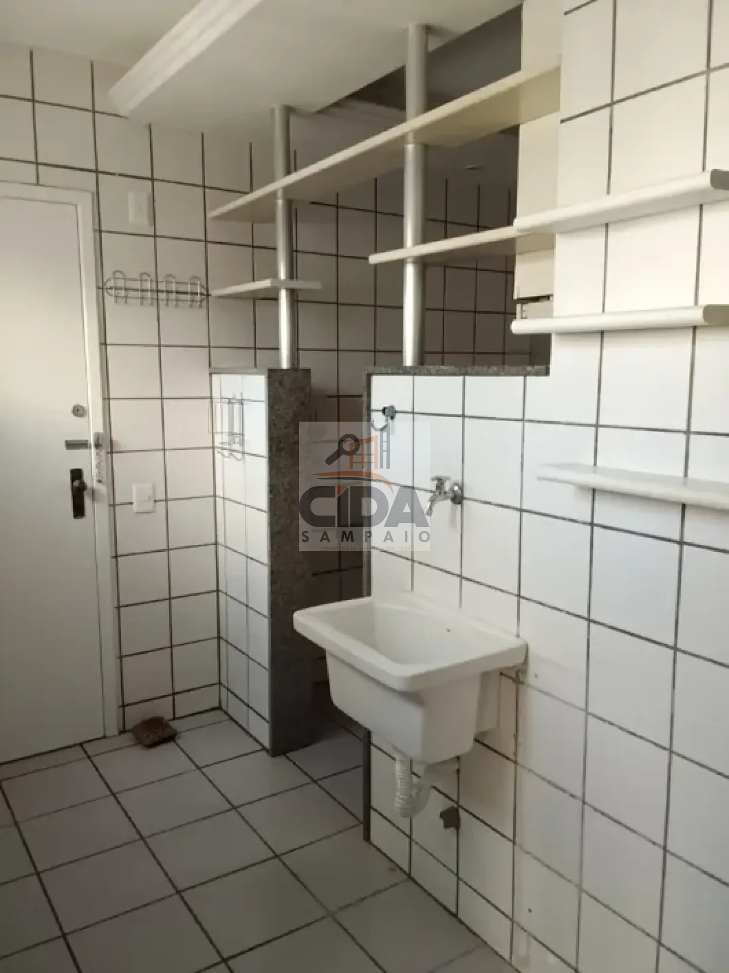 Imóvel para venda possui 115 metros quadrados com 3 quartos em Boa Viagem - Recife - PE