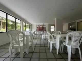 AMPLO APARTAMENTO COM LINDA VISTA DEFINIDA DO MAR, NASCENTE