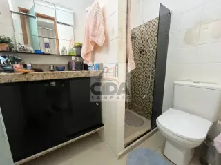 AMPLO APARTAMENTO COM LINDA VISTA DEFINIDA DO MAR, NASCENTE