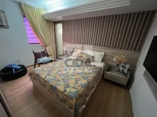 AMPLO APARTAMENTO COM LINDA VISTA DEFINIDA DO MAR, NASCENTE