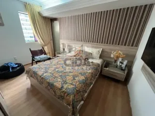 AMPLO APARTAMENTO COM LINDA VISTA DEFINIDA DO MAR, NASCENTE