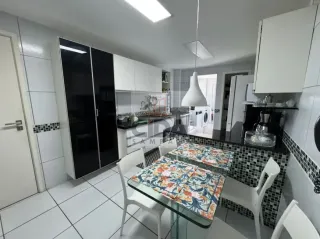 ESPAÇO, CONFORTO, PRIVACIDADE E LOCALIZAÇÃO DEFINEM ESSE APTº